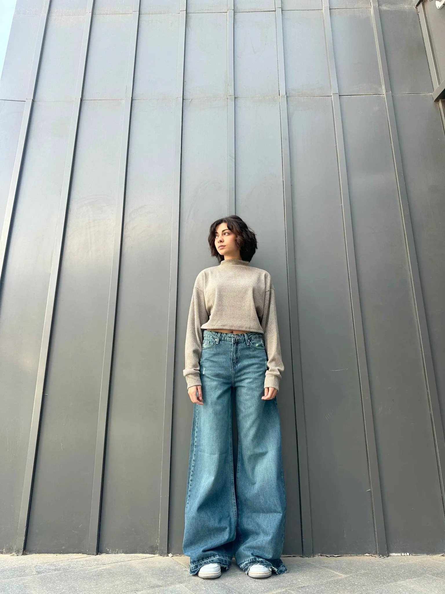 Extreme Wide Leg - Mid Vintage Blue Green Raw Hems Jeans.